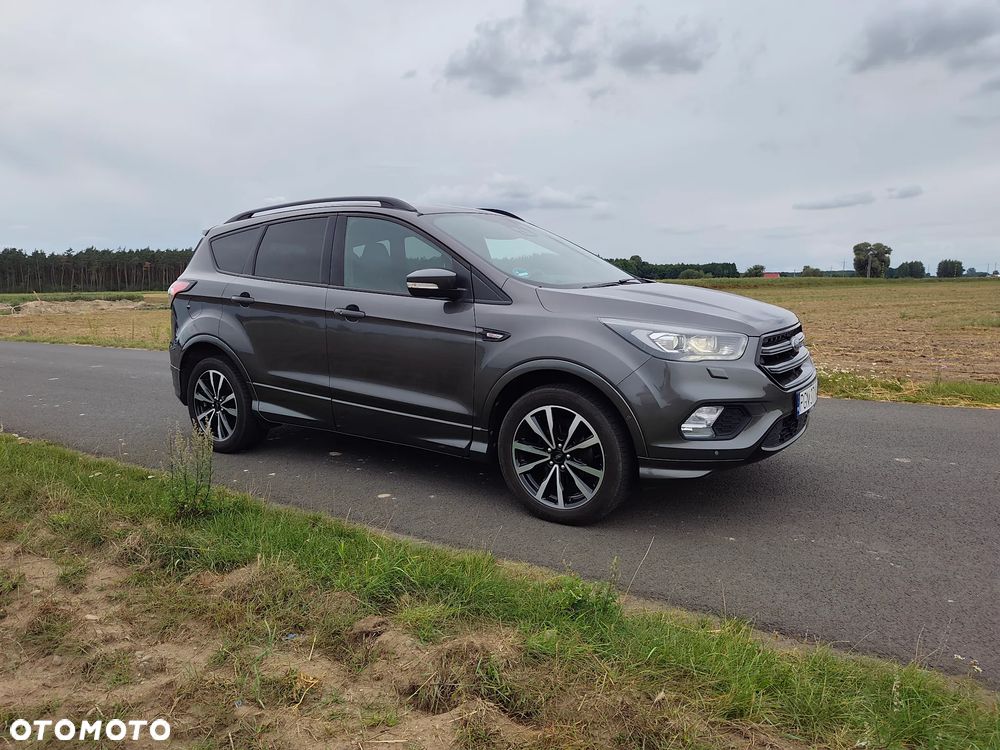 Ford Kuga 1.5 EcoBoost 2x4 ST-Line - 3