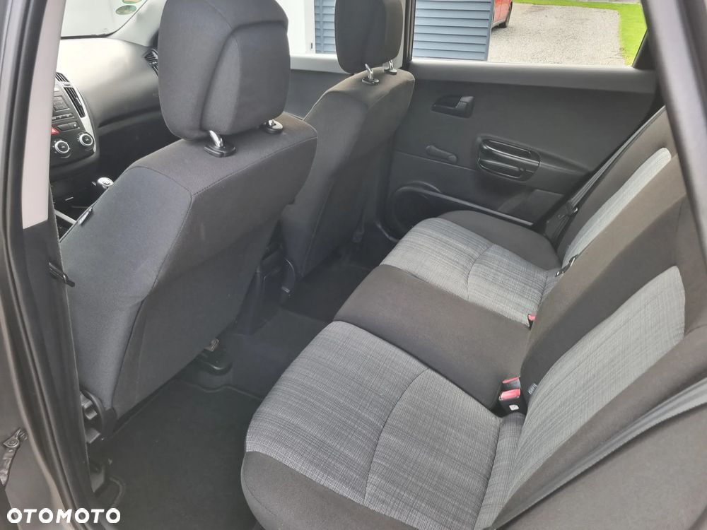 Kia Ceed 1.6 CVVT Vision - 20
