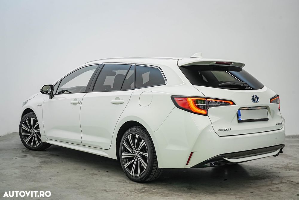 Toyota Corolla 2.0 Hybrid Touring Sports Comfort - 6