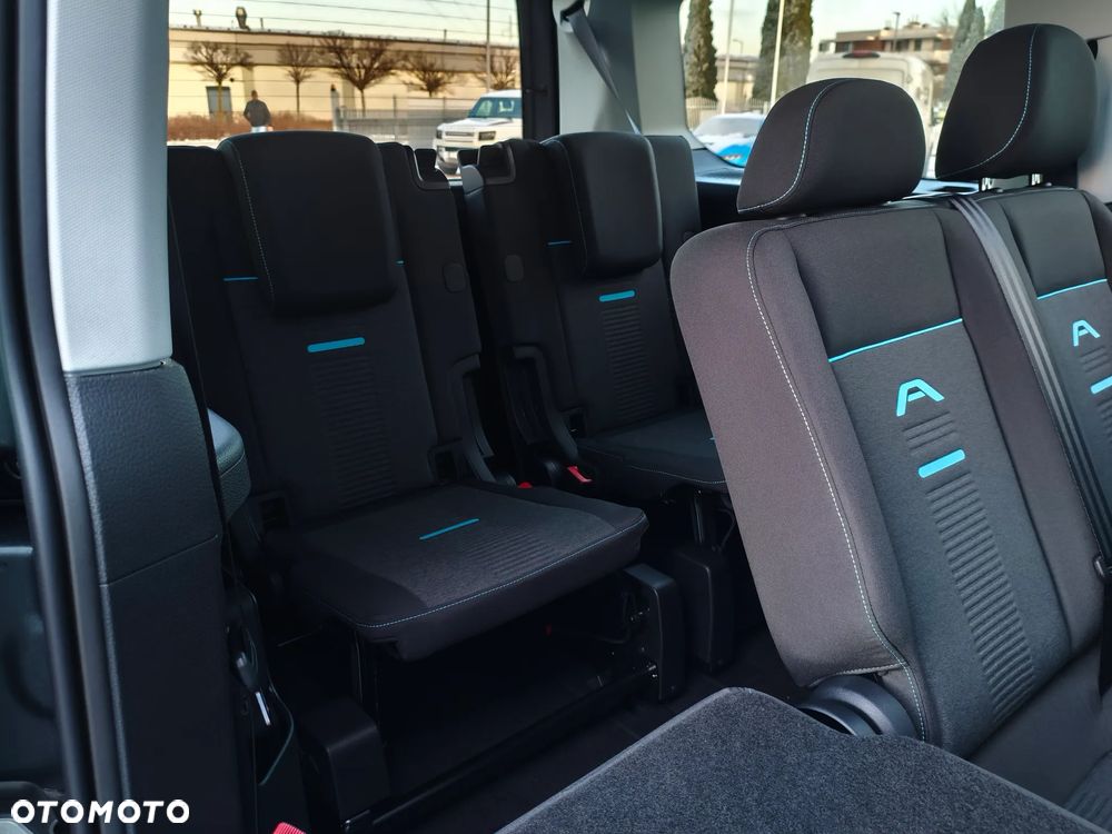 Ford Tourneo Connect Grand 2.0 EcoBlue Active - 10
