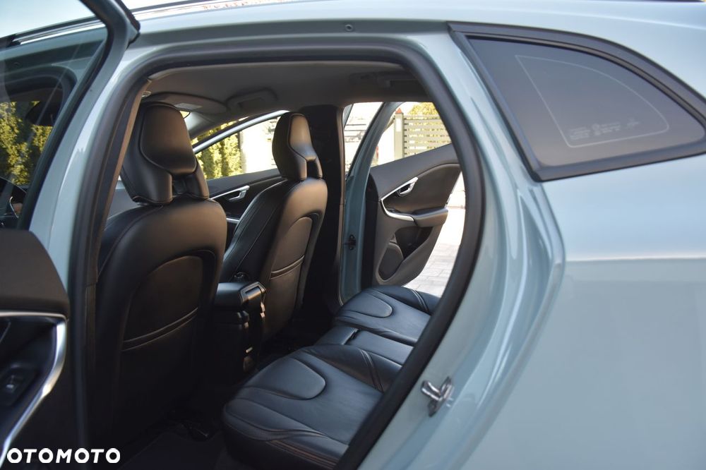 Volvo V40 Cross Country D2 Drive-E Summum - 18