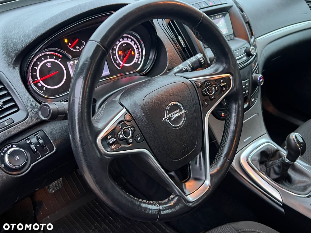 Opel Insignia - 18
