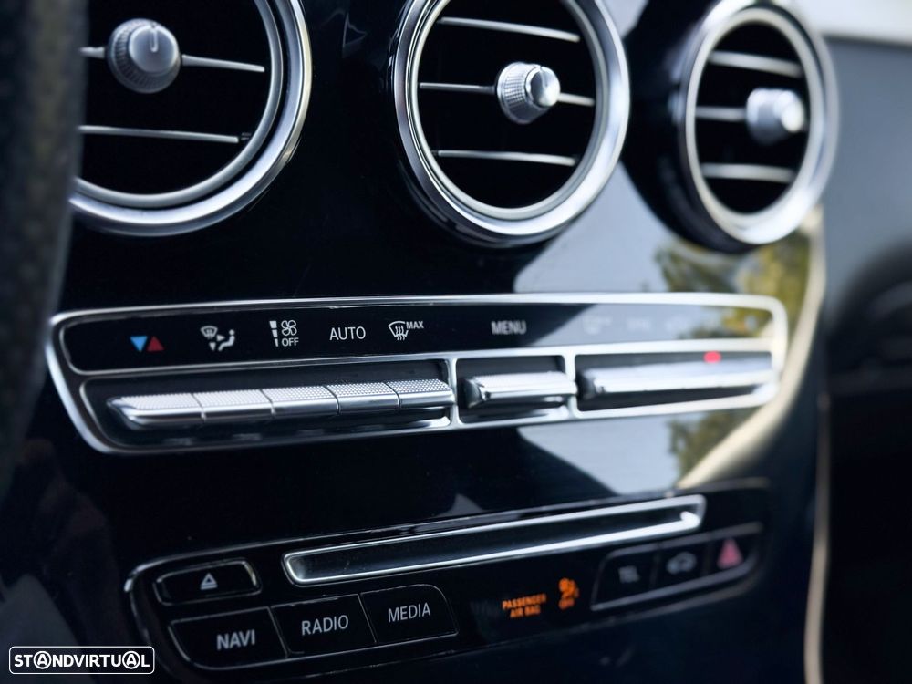 Mercedes-Benz GLC 250 d Coupé AMG Line 4-Matic - 41