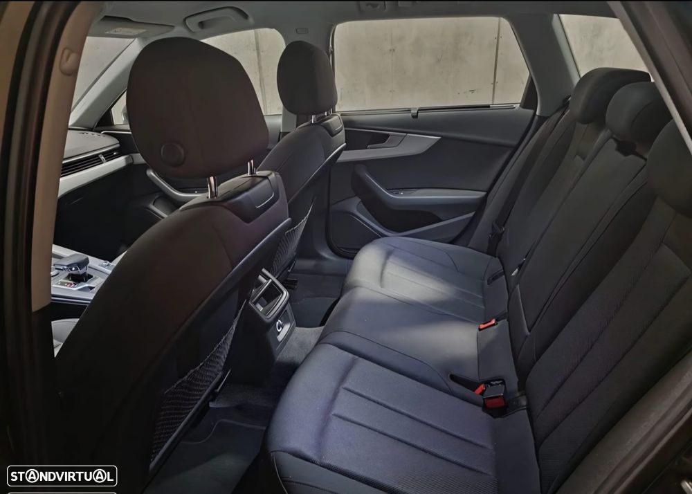 Audi A4 Avant 35 TDI S tronic - 19