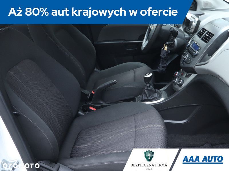 Chevrolet Aveo - 11