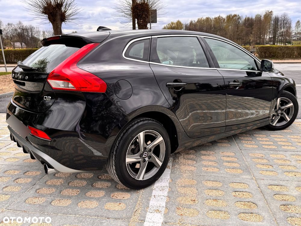 Volvo V40 D2 Drive-E R-Design Momentum - 10