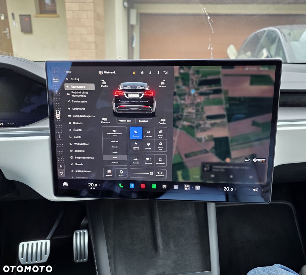 Tesla Model X - 27