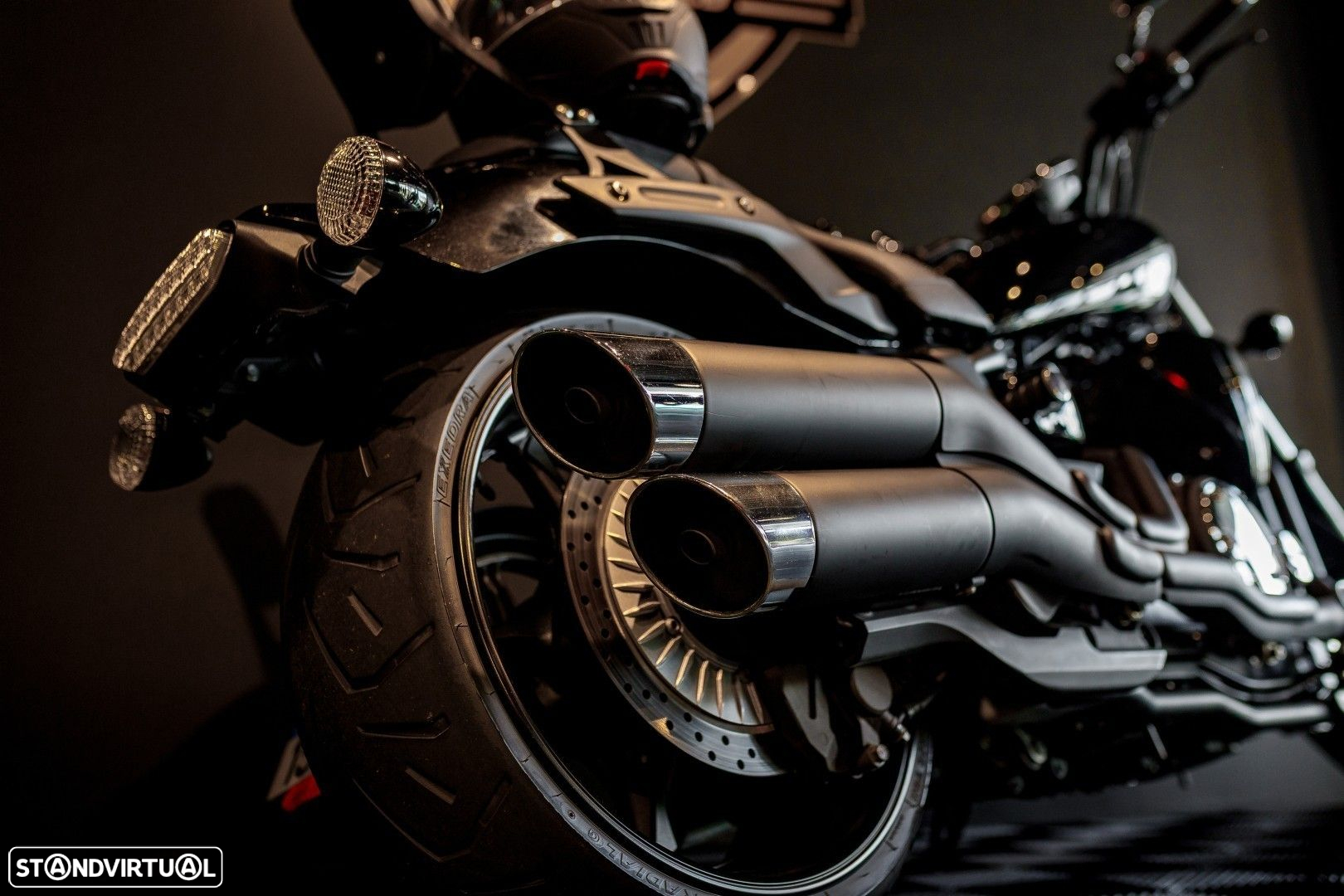Yamaha XVS 1300CU - 8