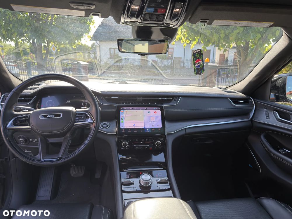 Jeep Grand Cherokee - 13