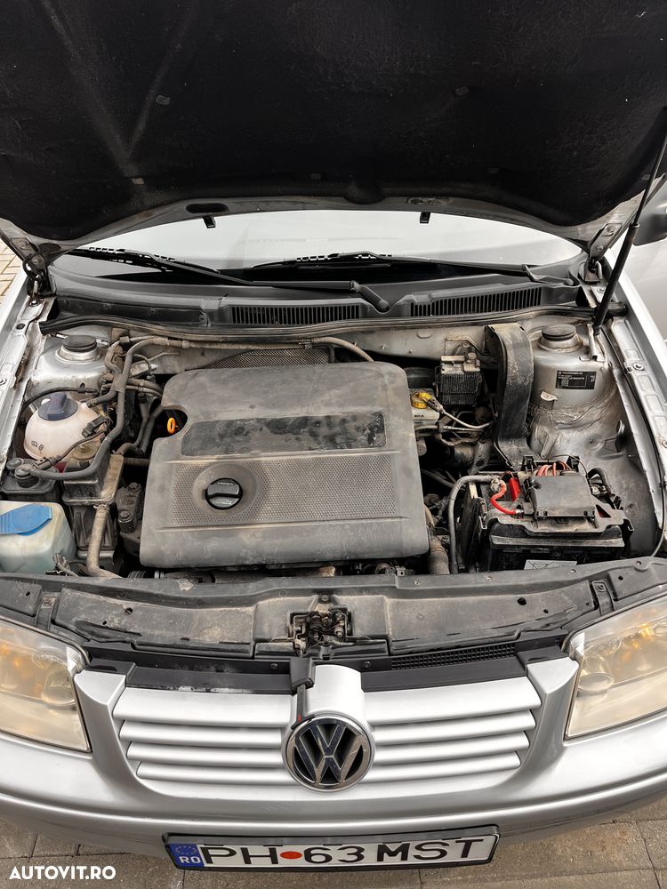 Volkswagen Bora 1.6 Basis - 10