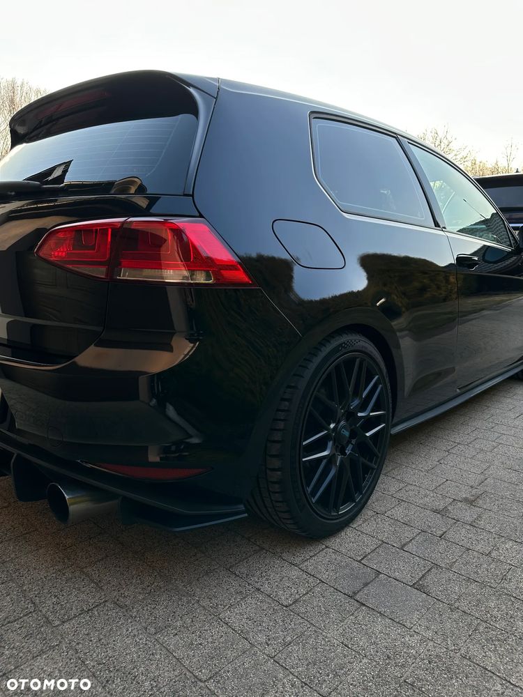 Volkswagen Golf 2.0 GTI - 8