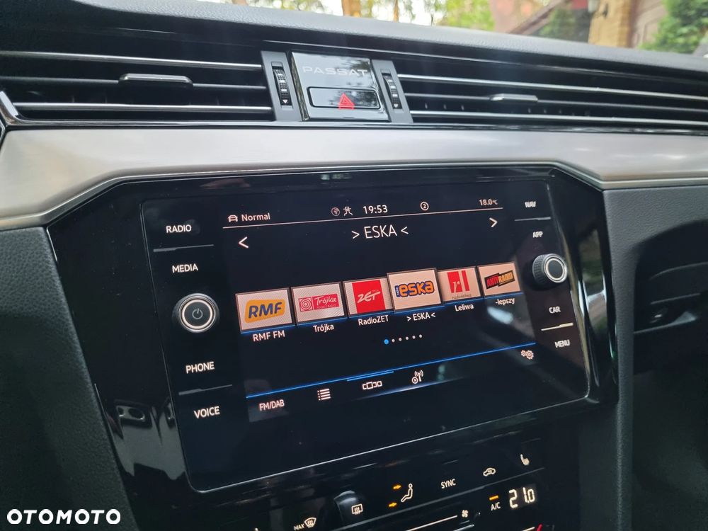 Volkswagen Passat 2.0 TDI 4Mot Elegance DSG - 19