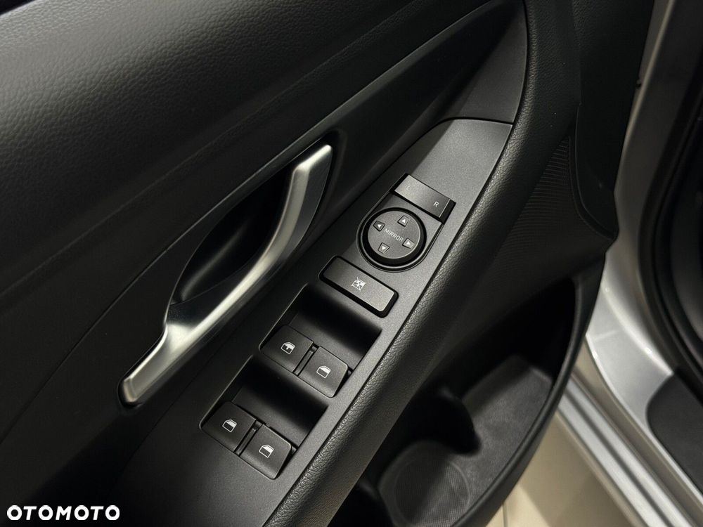 Hyundai i30 1.5 DPI Classic + - 20