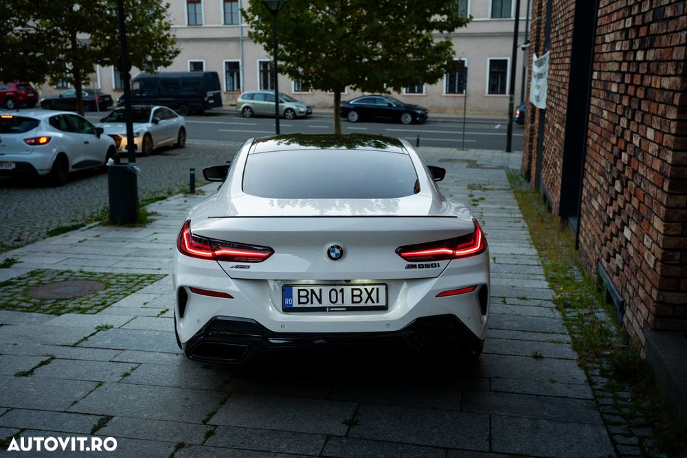 BMW M8 M850i xDrive AT - 7
