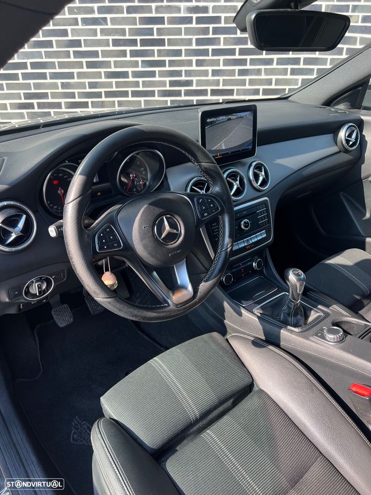 Mercedes-Benz CLA 200 (CDI) d - 10