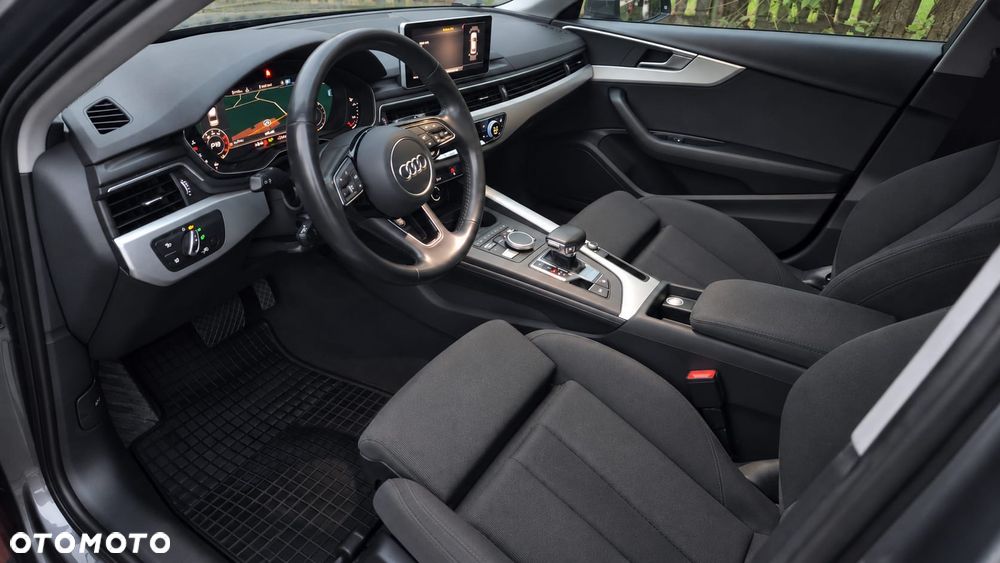 Audi A4 Limousine - 9