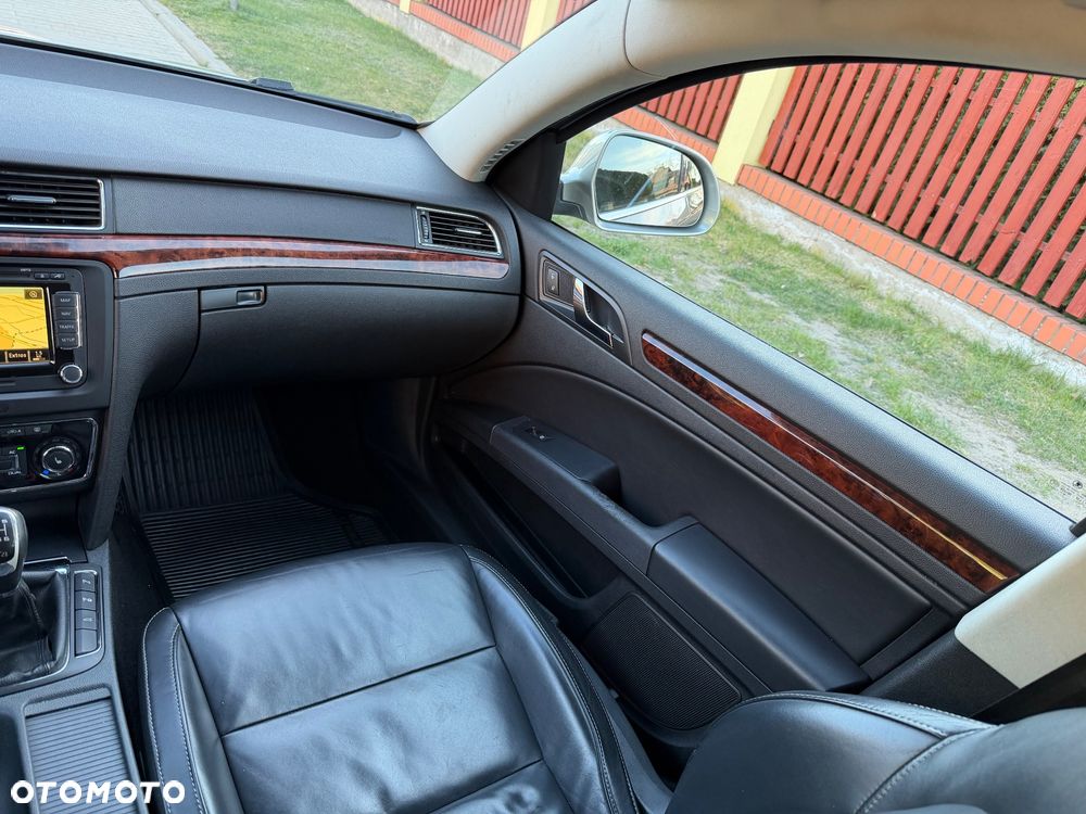 Skoda Superb 2.0 TDI 4x4 Exclusive - 23