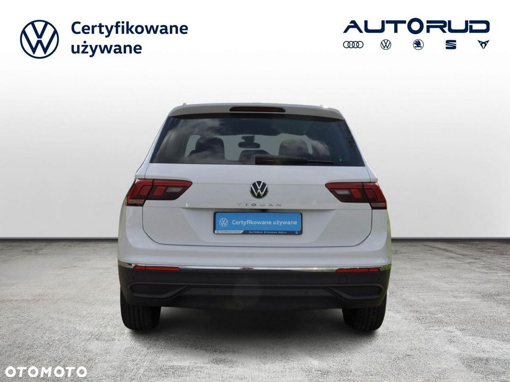 Volkswagen Tiguan 1.5 eTSI OPF DSG Life - 4