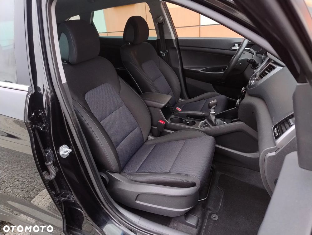 Hyundai Tucson blue 1.7 CRDi 2WD Advantage - 11