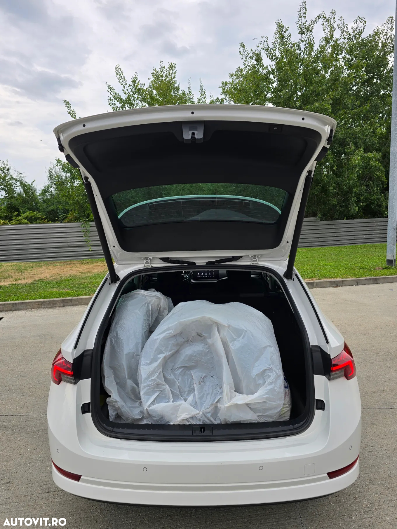 Skoda Octavia 2.0 TDI DSG First Edition - 17