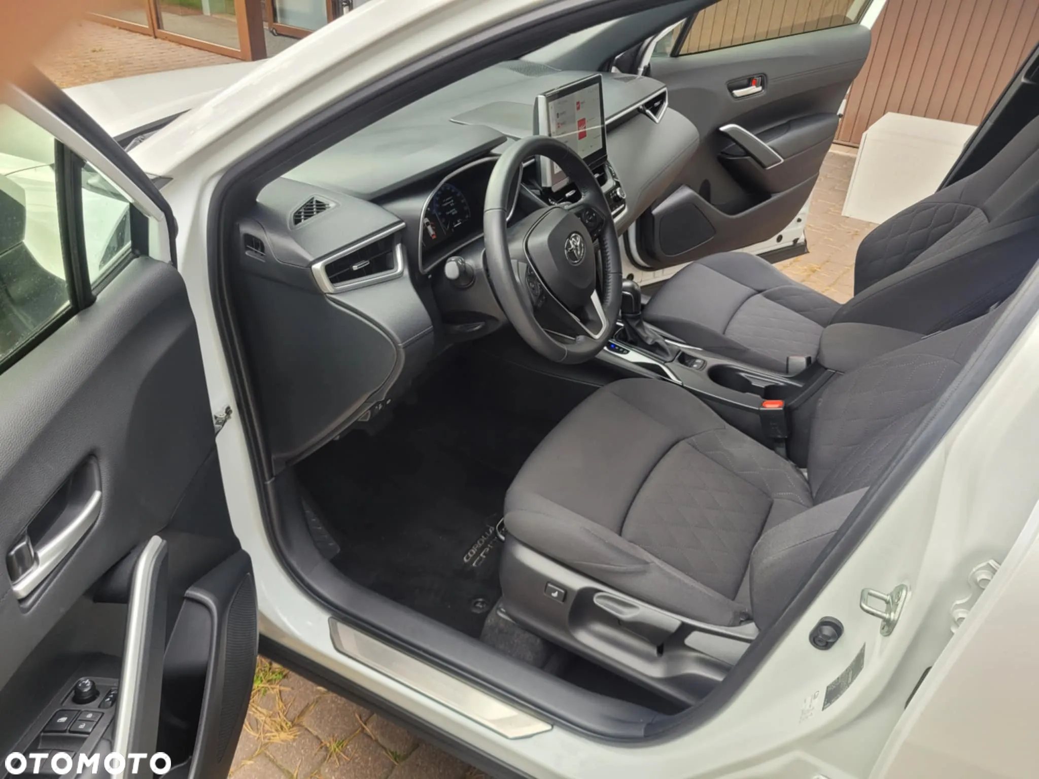 Toyota Corolla Cross 2.0 Hybrid Style AWD - 7
