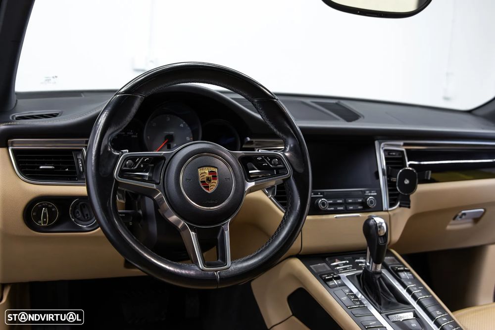 Porsche Macan S - 31