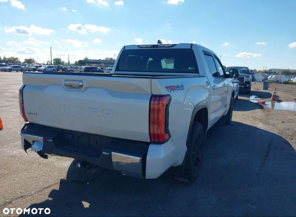 Toyota Tundra - 8