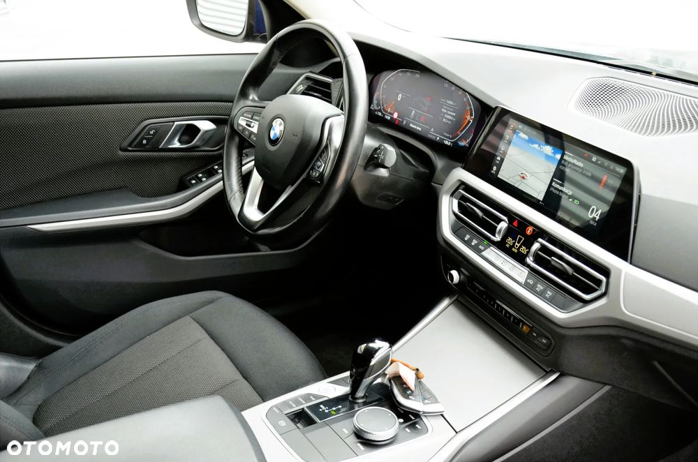 BMW Seria 3 320d Efficient Dynamics Advantage - 14
