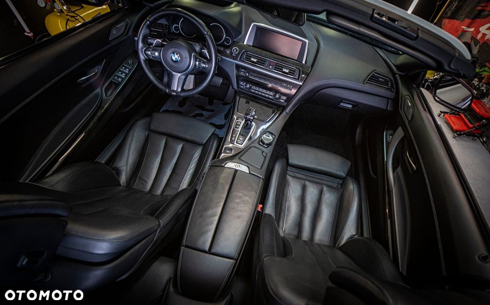 BMW Seria 6 650i - 13