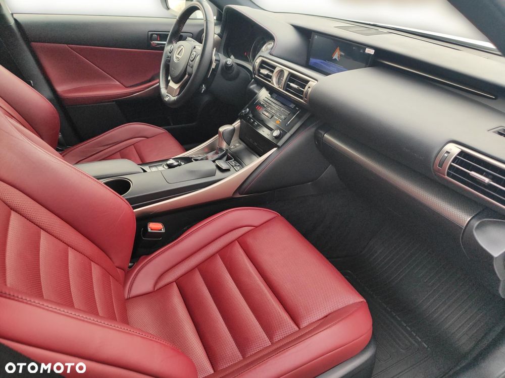 Lexus IS 250 F Sport - 24