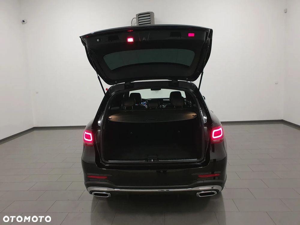 Mercedes-Benz GLC 300 d 4Matic 9G-TRONIC AMG Line Plus - 5