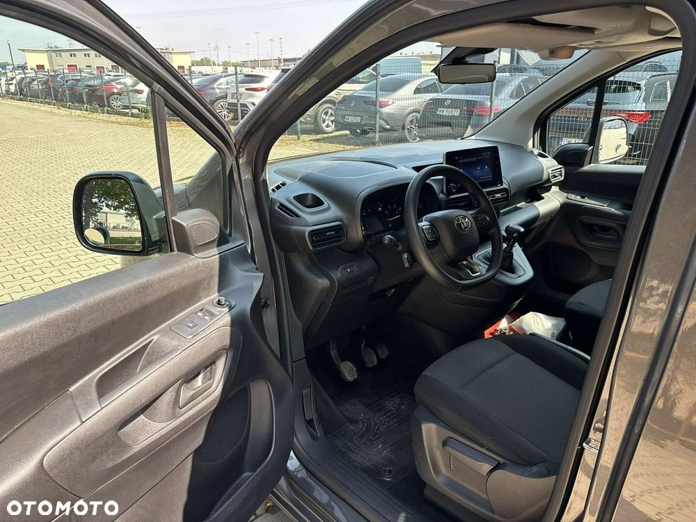 Toyota Proace City - 11