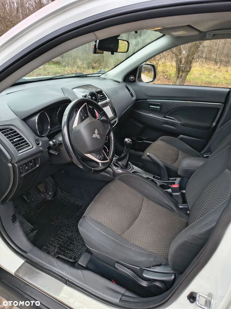 Mitsubishi ASX 1.6 Invite - 12