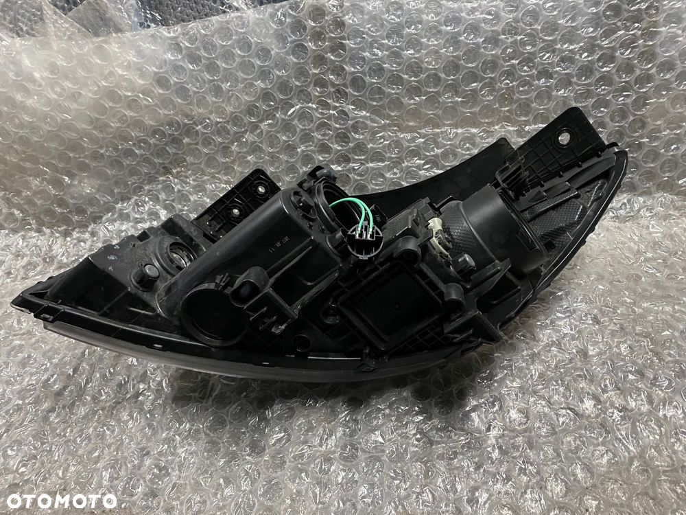 LAMPA PRAWA ZWYKŁA SOCZEWKA KIA CARNIVAL SEDONA 92102-A9040 2015- - 8