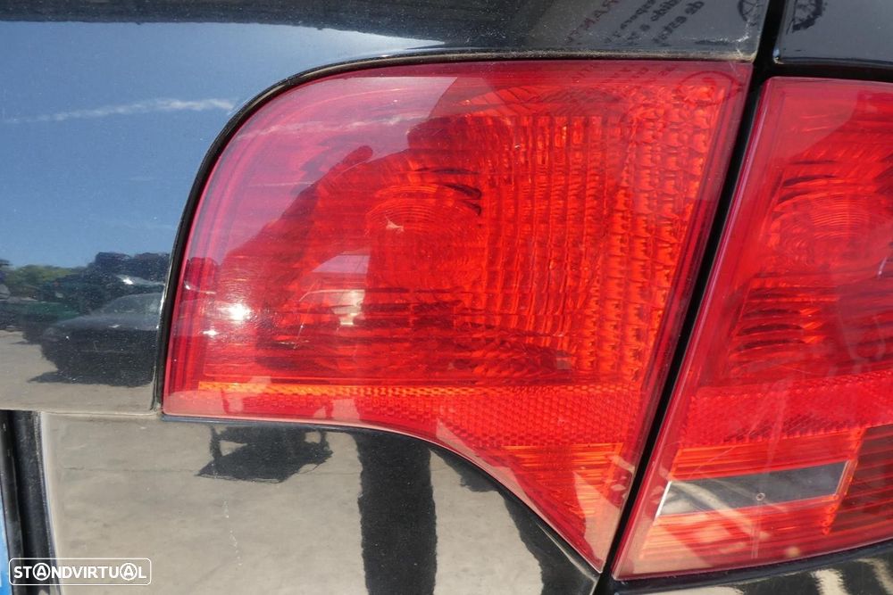 FAROLIM TRASEIRO DIREITO PORTA TRASEIRA AUDI A4 2006 - - 1