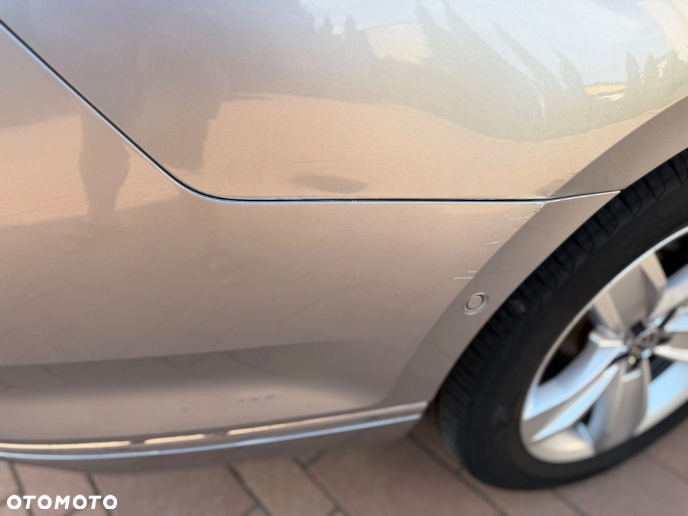 Volkswagen Passat 2.0 TSI Elegance DSG - 26