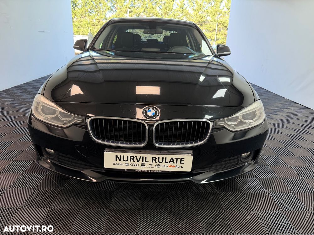 BMW Seria 3 318d Aut. - 13