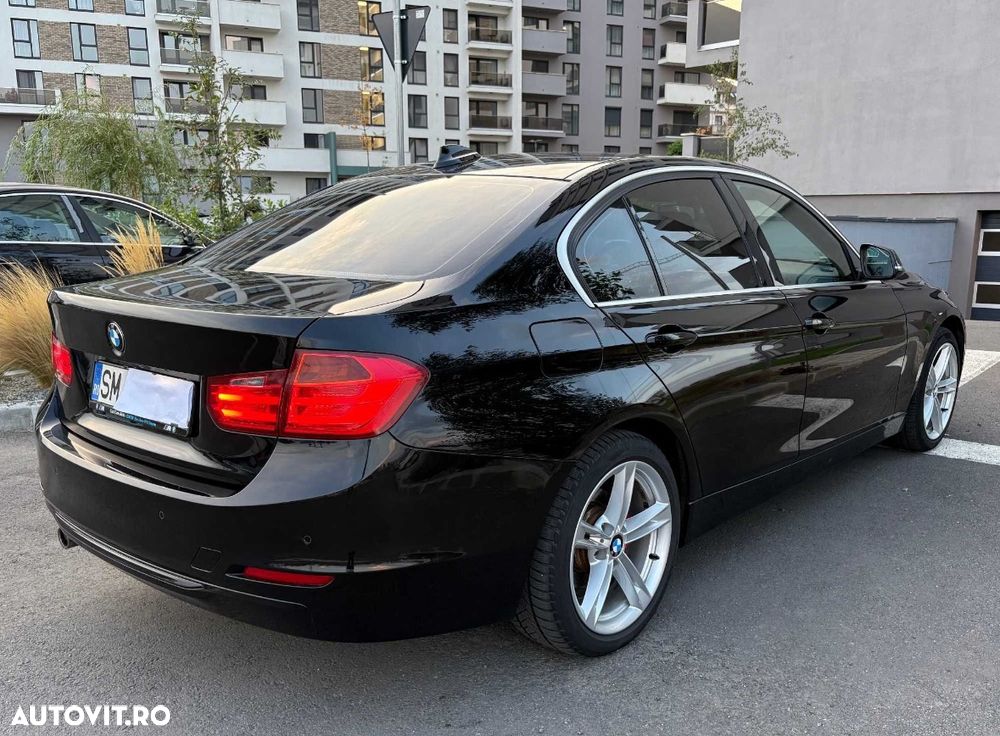 BMW Seria 3 320d xDrive - 5