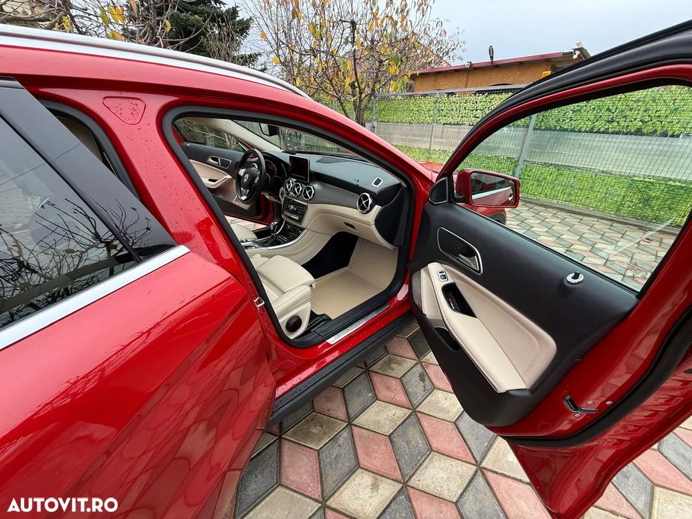 Mercedes-Benz GLA 180 - 15