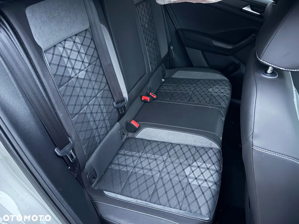 Volkswagen T-Roc 1.5 TSI OPF DSG R-Line - 31