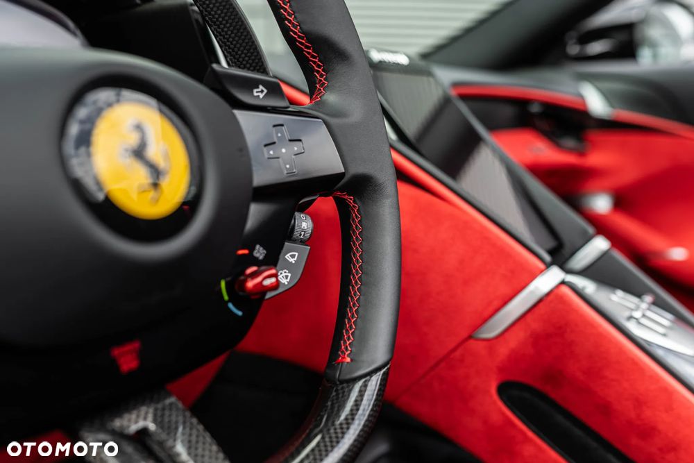 Ferrari Roma Spider - 28