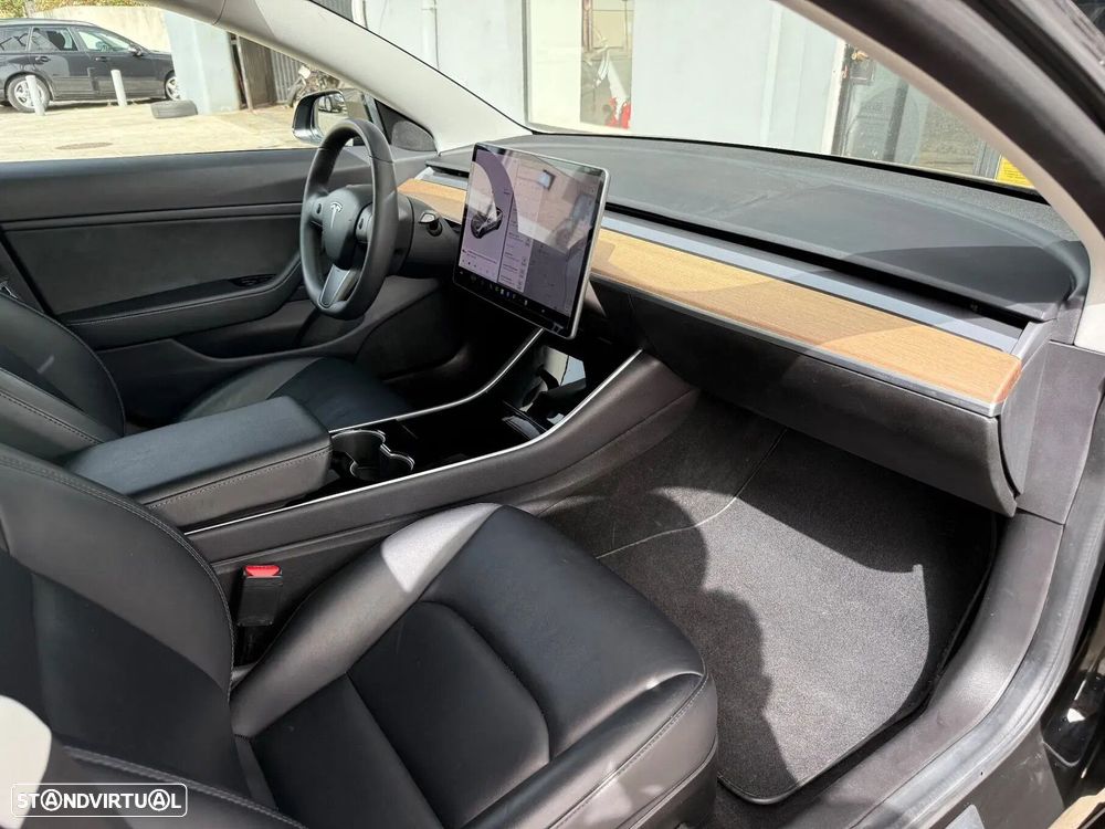 Tesla Model 3 Performance Dual Motor AWD - 17