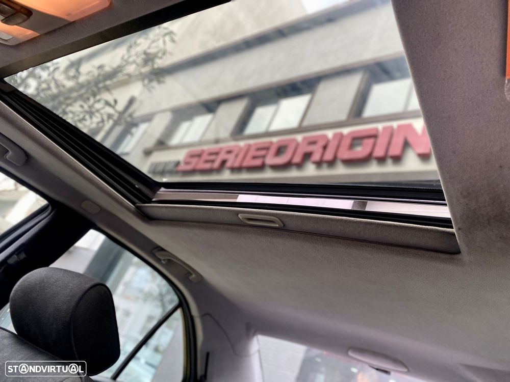 Mercedes-Benz E 220 - 14