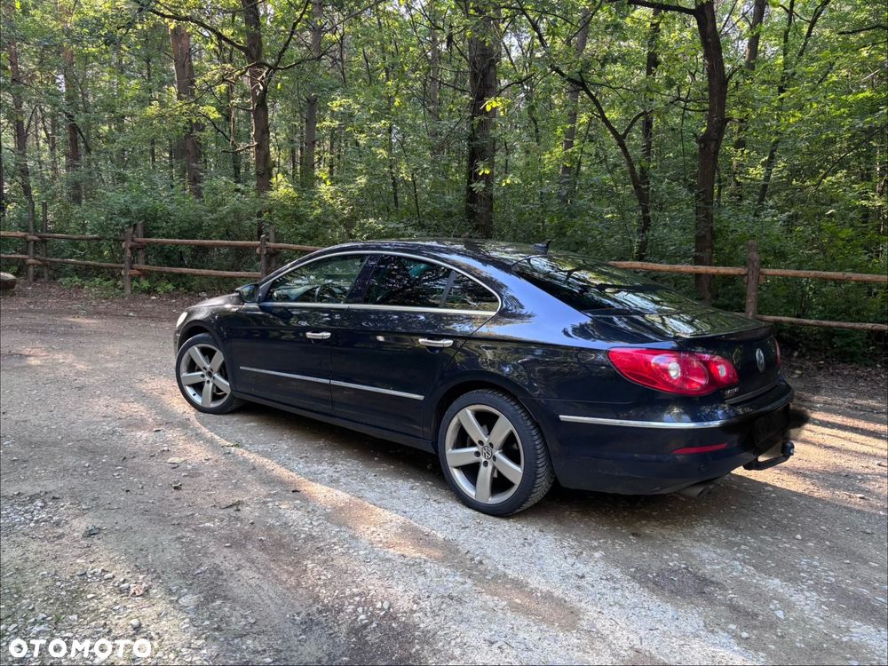Volkswagen Passat - 6