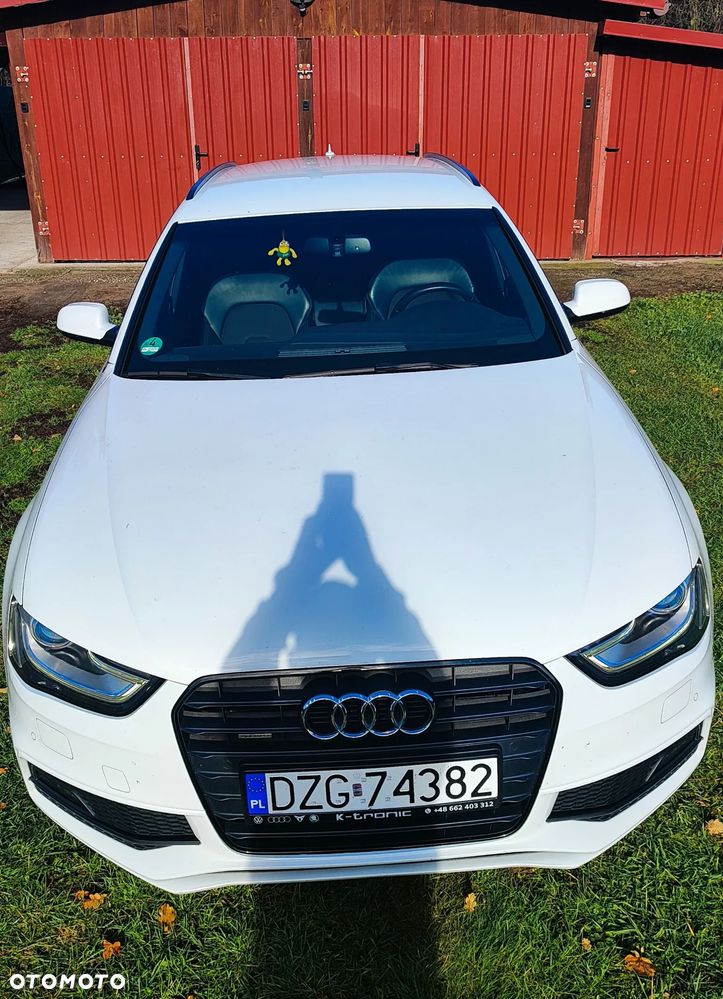 Audi A4 Avant 2.0 TDI DPF quattro S tronic S line Sportpaket - 7