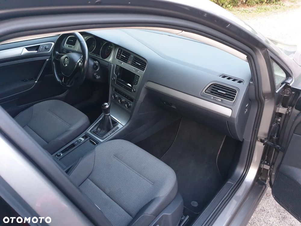 Volkswagen Golf 1.6 TDI BlueMotion Comfortline - 8