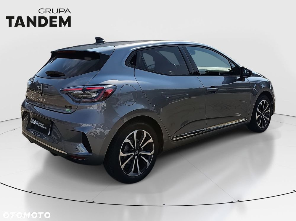 Renault Clio - 5