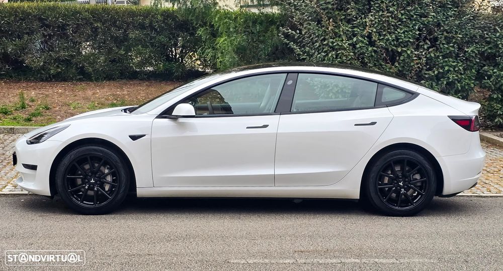 Tesla Model 3 Standard Range Plus RWD - 3