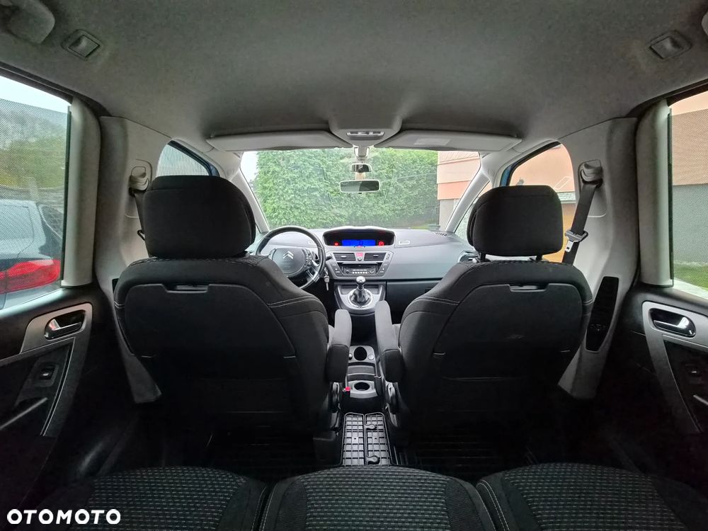 Citroën C4 Picasso - 12