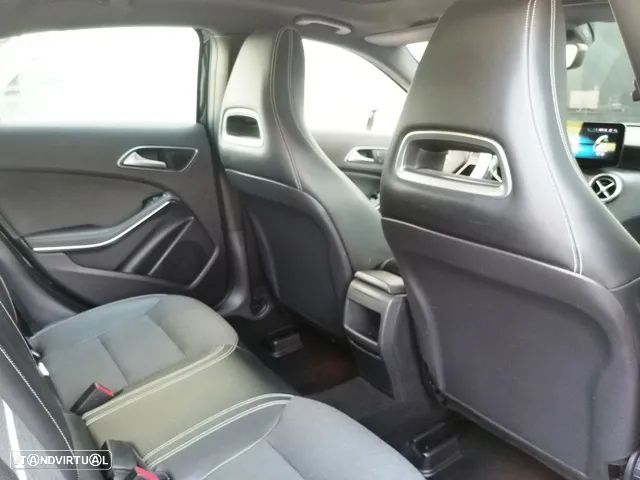 Mercedes-Benz A 180 CDI 7G-DCT Urban - 11